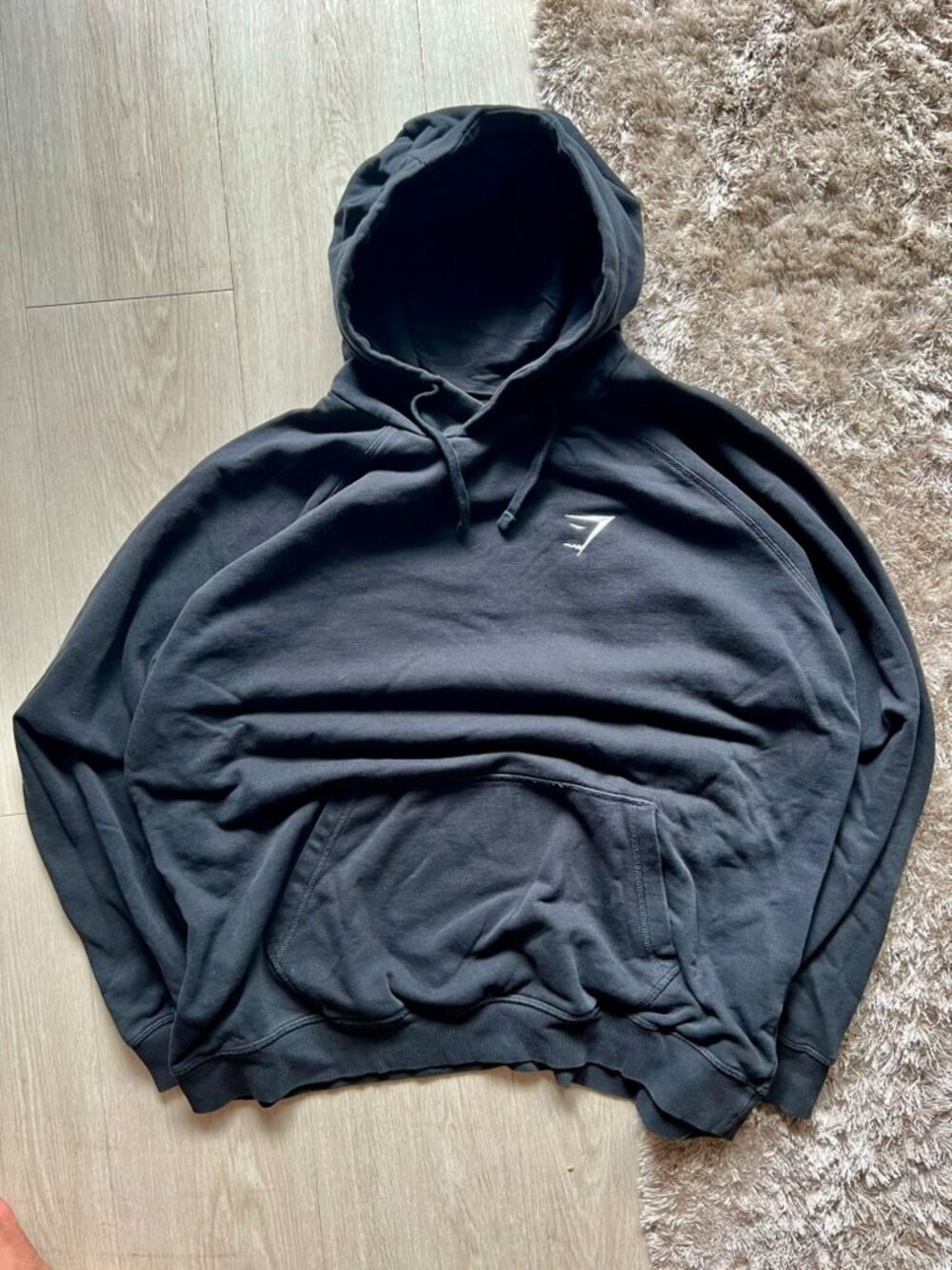 Gymshark Pullover Hoodie Men’s XL Black Embroidered Logo Workout Gym Athlete